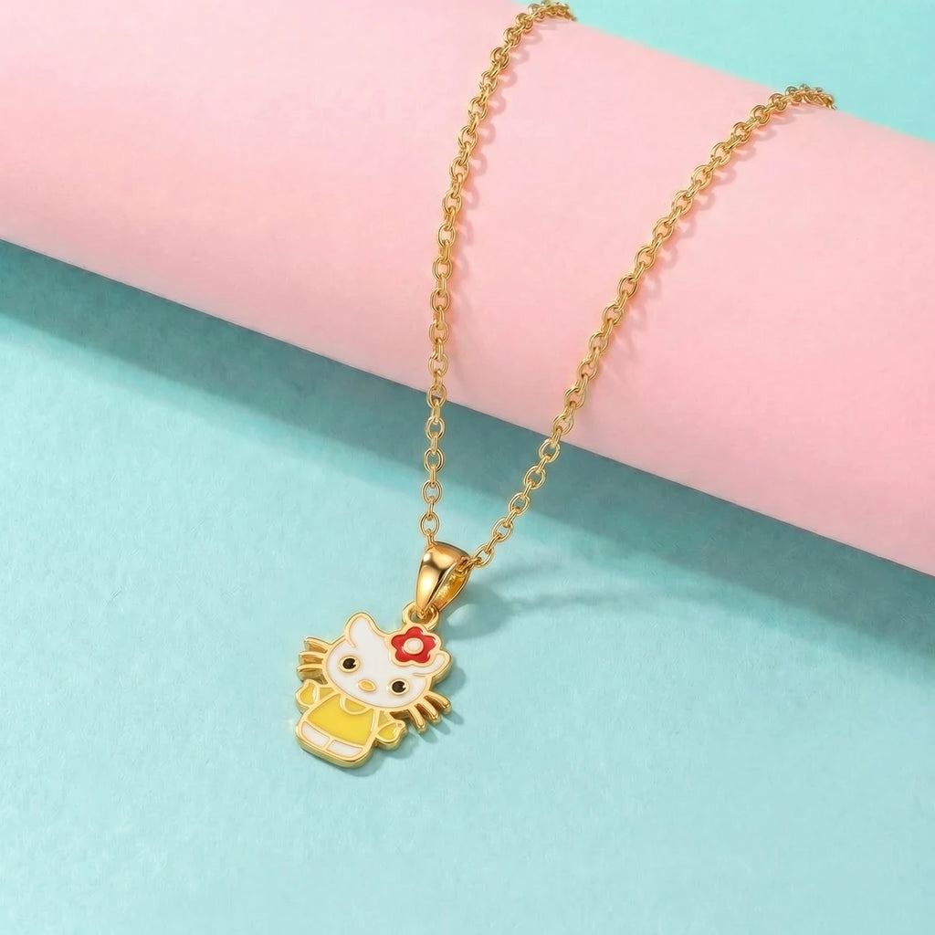 Floral Kitten Gold Pendant | Tinyfacets | everyday floral kitten gold pendant wear