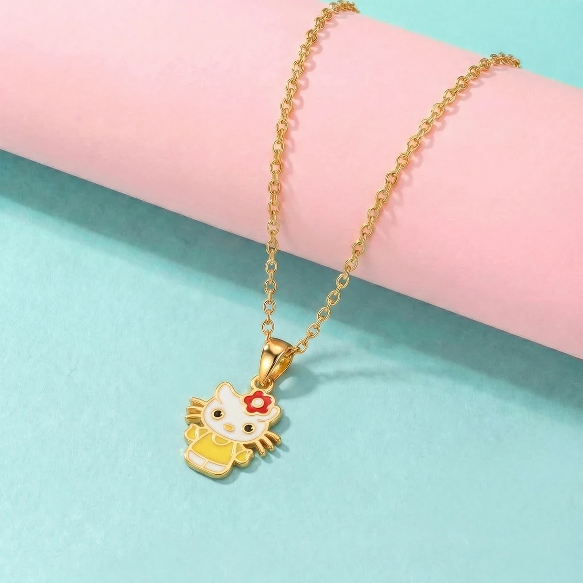 Floral Kitten Gold Pendant | Tinyfacets | everyday floral kitten gold pendant wear