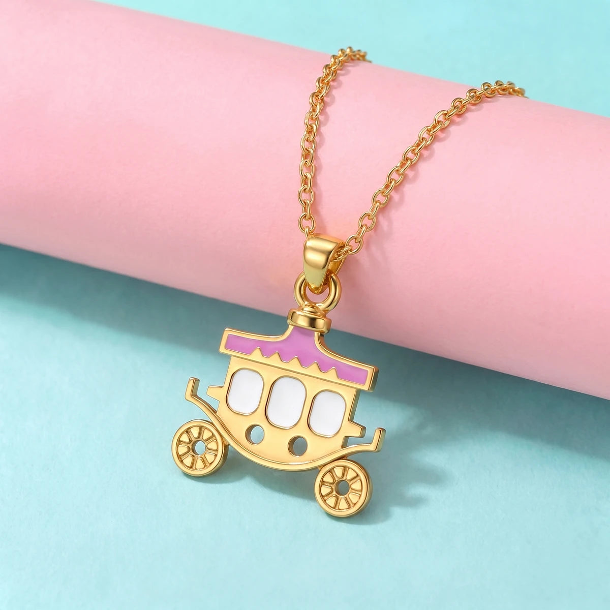 Royal Carriage Gold Pendant