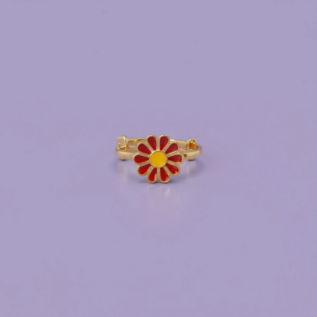 Bloomin Daisy Gold Ring | Tinyfacets | bloomin daisy gold ring